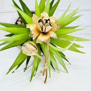 SOLD Vintage Blooming Flower Ringing Bell Gold Tone Brooch
